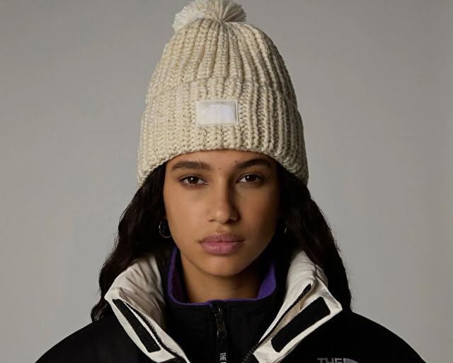Amazon.com: The North Face Cozy Chunky Cabin Beanie | Deep  display picture 1
