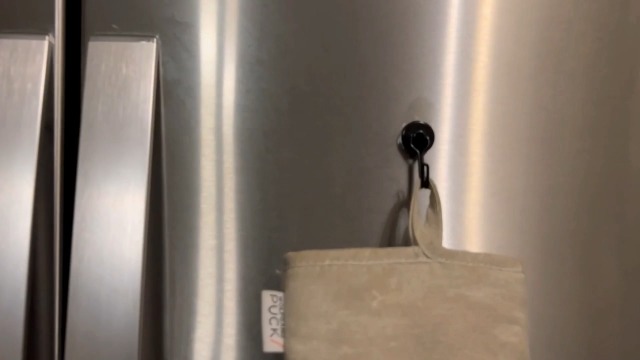 Tohoer Magnetic Hooks – Neodymium Heavy Duty 30 Lbs – Rustproof, With 4 Metal Plates – Perfect For Fridge, Kitchen, BBQ, Garage, Wreaths, Utensils