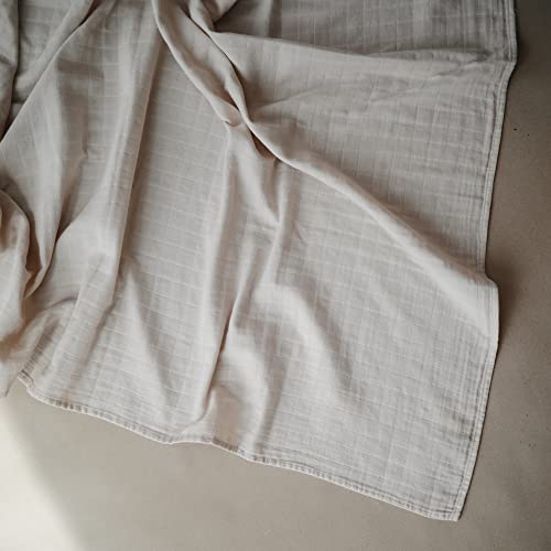 Image of mushie Muslin Baby Swaddle Blanket | 100% Organic Cotton (Fog)