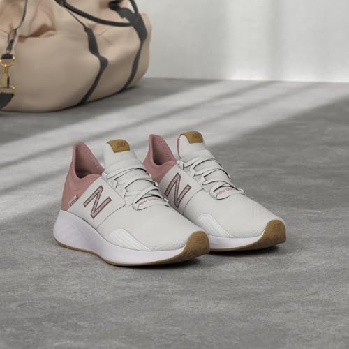Image of New Balance Women's Fresh Foam Roav Running Shoe