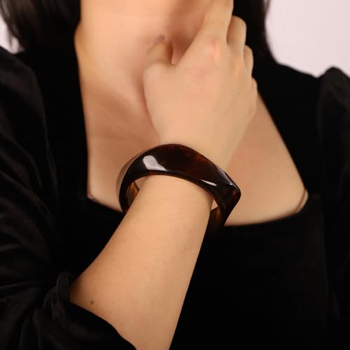 Image of JWICOS Resin Bangle Bracelet for Women Acrylic Cute Chunky Bracelet for Women Exaggerated Irregular Acrylic Resin Wristband Bracelet Bangle