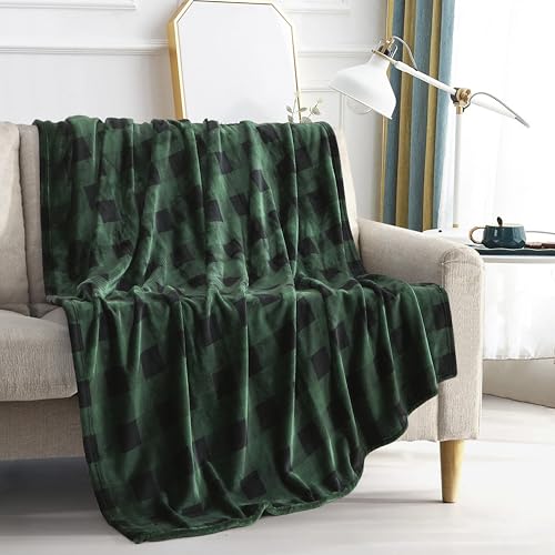 Couverture polaire vert buffle idéale pour vos soirées cocooning devant la télé