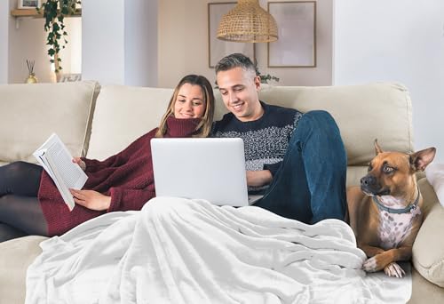 Image of Utopia Bedding Fleece Blanket Full Size White 300GSM Luxury Fuzzy Soft Anti-Static Microfiber Bed Blanket (90x84 Inch)