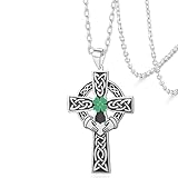 collana croce celtica oro Simbolo del patrimonio: abbraccia le tue radici con la nostra collana con croce celtica, finemente progettata per rappresentare il ricco arazzo della cultura celtica. Questo splendido pezzo combina l'intramontabile croce celtica, nodo e quadrifoglio, rendendolo un perfetto omaggio al patrimonio irlandese;