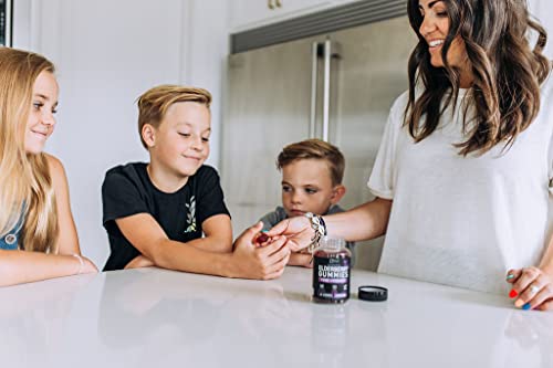 Zeal Naturals Sambucus Elderberry Gummies + Zinc + Vitamin C - Daily Supplement For Children & Adults - Easy To Chew Vitamin Gummies - 100 Mg Max Serving Of Elderberry - 60 Count #TOP4