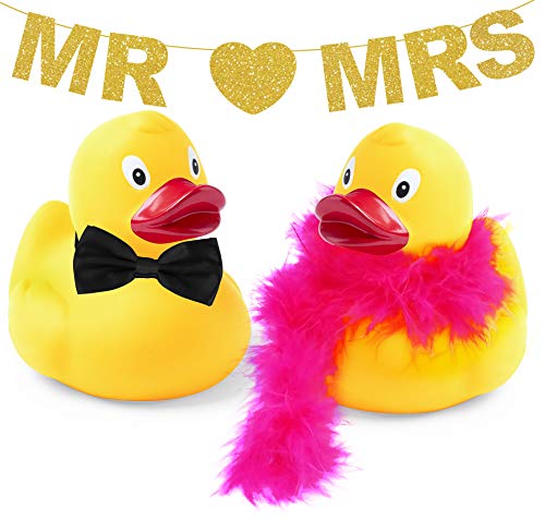 Inedit Festa Pareja de Patitos de Goma Novios Enamorados San Valentín Enamorados Boda Guirnalda Dorada Personalizable ó Mr and Mrs Cover