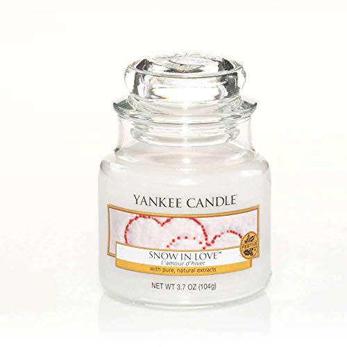 Yankee Candle Jar Candles Set Christmas Winter Aromas Vol.2: Snow In Love 104 g Sparkling Cinnamon 104 g Snowflake Cookie 104 g