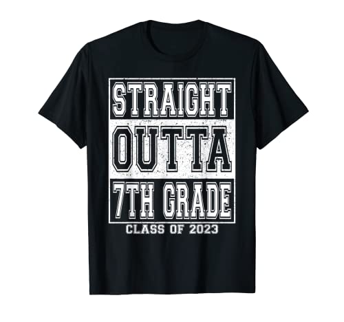Straight Outta 7th Grade Class 2023 Girls Boys Seventh Grade Camiseta