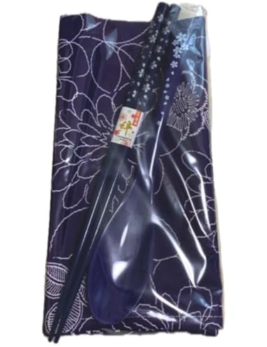 若狭塗 漆塗り 日本伝統工芸品 箸 スプーン ランチョマット 3点セット 銀の小花(桜) 自宅の御用 敬老の日 還暦 お祝いギフト ・お 箸:長さ約23cm ・スプーン:長さ約19cm ・ランチョンマット ≒ 約30cm×約40cm