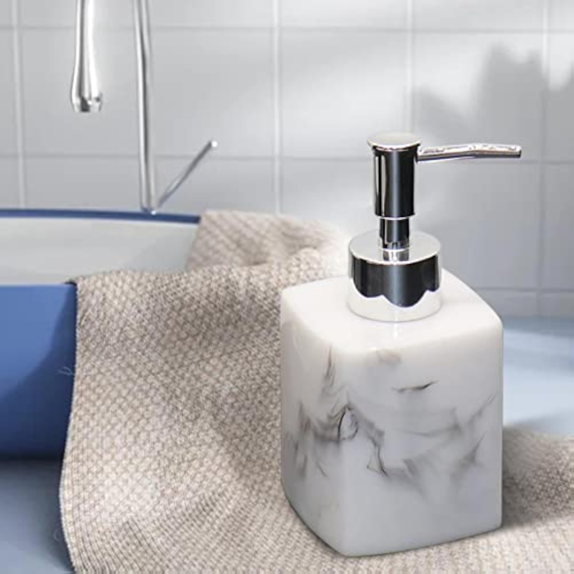 230ml Refillable Pump Bottle Dispenser for Lotion
