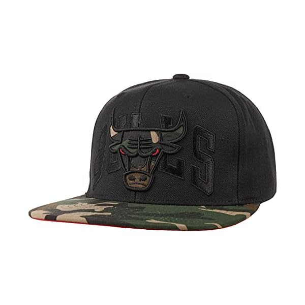Mitchell & Ness Cap BH7AF0 Chicago Bulls Schwarz Camo
