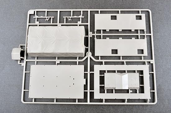 Trumpeter TRU01080 sprue with truck bed and canopy parts