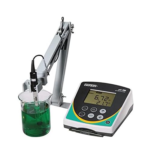 Oakton Instruments WD-35419-10 Series pH 700 Benchtop Meter with Double-Junction Glass pH Electrode, ATC Probe and Stand, 110/220 VAC