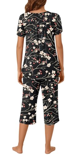 Image of Womens Summer Pajama Sets 2 Piece Short Sleeve Top and Capri Pants Plus Size Ladies Lounge Pjs Sets with Pockets