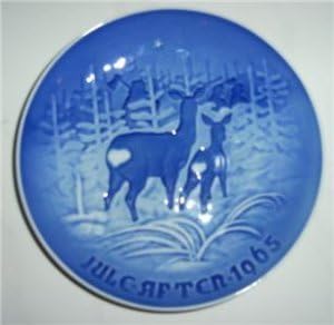 1965 Plato de Navidad de Bing y Grondahl - "Trayendo el árbol"