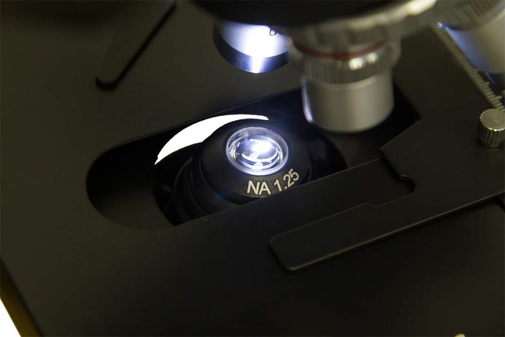 Microscopio Trinocular Escolar Levenhuk 740T con Aceite de Inmersión y Filtros (Azul, Amarillo, Verde) Incluidos en el Kit