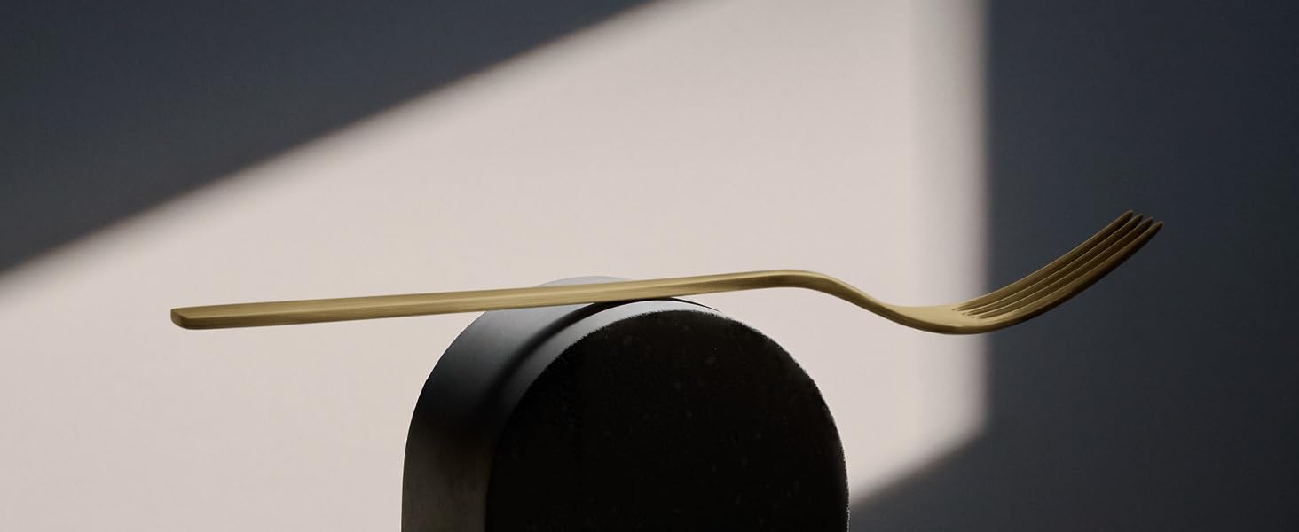 WMF Boston Gold Besteckset, 24-teilig, 6 Speisen, Cromargan-Edelstahl, poliert, spülmaschinengeeignet
