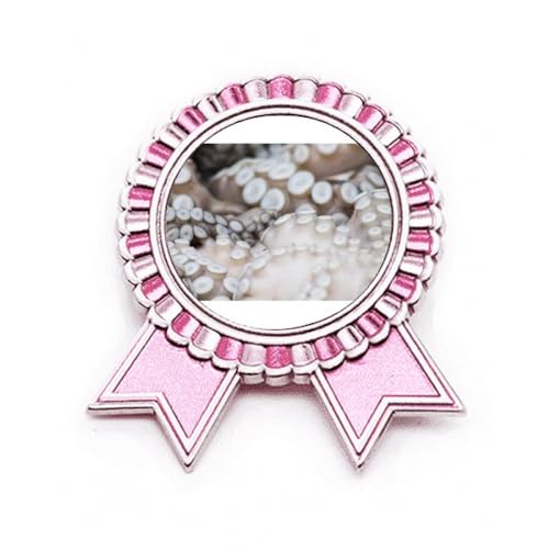 Broche tentacule de calmar rose pour personnaliser un blazer en soiree