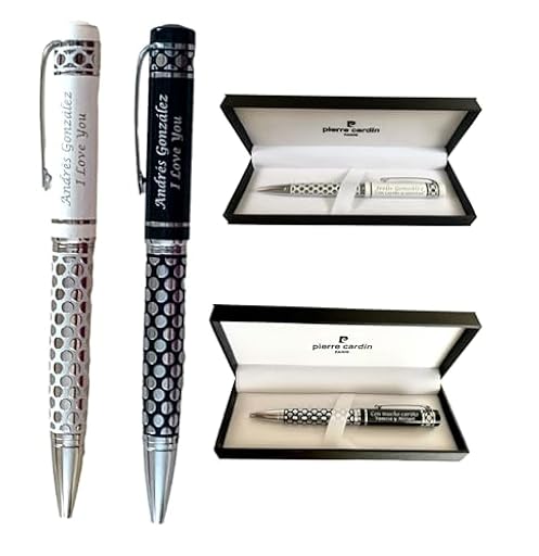 regalo grabado - Bolígrafo Fashion Pierre Cardín Personalizado | Grabado Texto en 2 Líneas | Regalo para Aniversario y Cumpleaños | Diseño Vanguardista | Estuche Elegante | (Blanco) | Ya disponible en tu tienda friki favorita! En mundofriki.es!