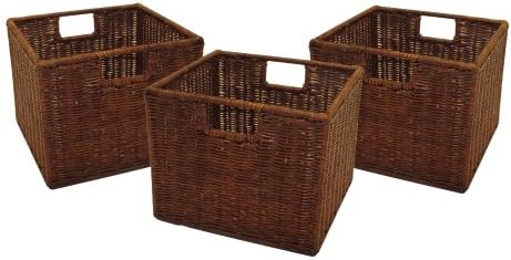 Winsome Leo, 11W x 10D x 9H in, Walnut