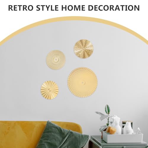 Décoration murale soleil dorée qui transforme vos murs vides avec élégance