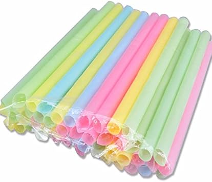 bicchiere con paglia per frullati