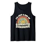 Magnifique dicton sarcastique avec soleil rétro est parfait pour montrer l'humour sarcastique et l'empathie à vos amis et à votre famille. Parfait pour les vacances et les vacances où vous vous détendez et vous détendez. I'm just a ray of sarcastic sunshine. Magnifique ironie.