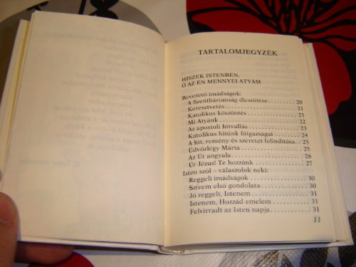Hungarian Prayer Book And Songbook For Children / Isten Gyermeke Vagyok / Ima Es Enekeskonyv Katolikus Gyermekeknek / Childrens Catholic Hymnal And Prayerbook #TOP5