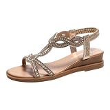 Cada par de sandalias mujer verano incorpora detalles pensados para ti. Las tiras ajustables permiten personalizar el ajuste según la forma de tu pie. La hebilla o cremallera lateral facilita el calzado y descalzado. Algunos modelos incluyen ligera para ganar altura sin sacrificar comodidad. Los acabados en tacón dorado o plateado aportan un glamuroso. Ideales para mujeres que valoran los pequeños detalles que marcan la diferencia.