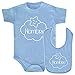 ClickInk Pack body y babero bebé personalizado con nombre, nube. Regalo bebé. Regalos para bebés. Regalo divertido. Regalo original. Body bebé algodón. (Azul, 6 meses)