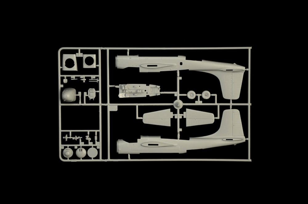 Italeri 1274 A-26 B Invader, scala 1:72, Plastic Model Kit/Modello in plastica da montare