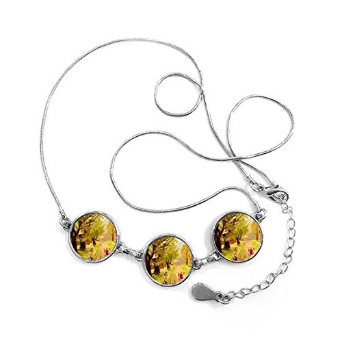 Collier paysage abstrait pour sublimer une tenue trop simple