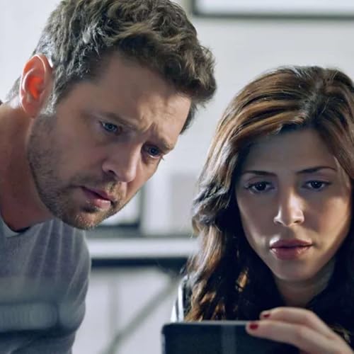 Page de couverture de Private Eyes Season 2 (Episodes 10-18)