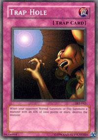 Amazon.com: Yu-Gi-Oh! - Trap Hole (SKE-042) - Starter Deck Kaiba Evolution  - Unlimited Edition