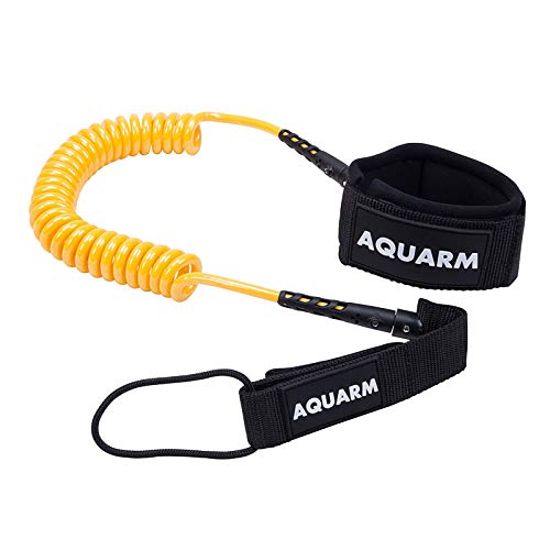 Laisse de surf enroulée pour s'entraîner en mer avec une sangle de cheville souple