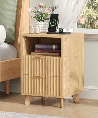 Akxomel Fluted Nightstand with Charging Station, 13.8