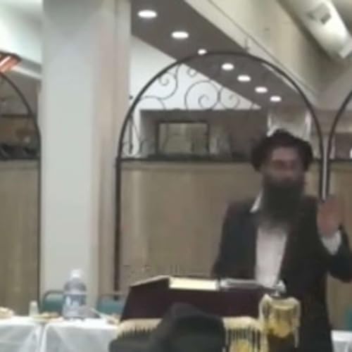 Does a family visiting from the diaspora keep one or two days for Yom tov in Eretz Yisroel?