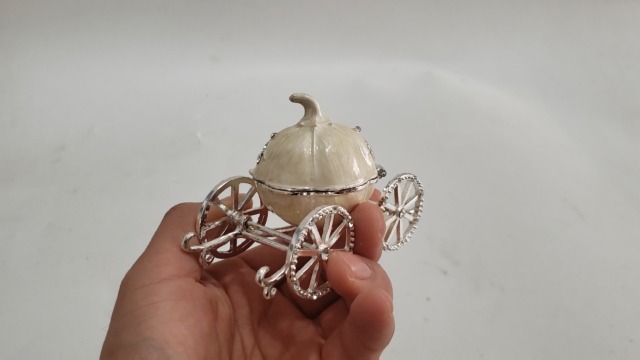 Pumpkin Carriage Figurine Collectible Hinged Jewelry Trinket on Amazon Live