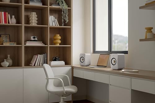 Image of KEF LSX II Wireless HiFi Speaker System (Cotton White)