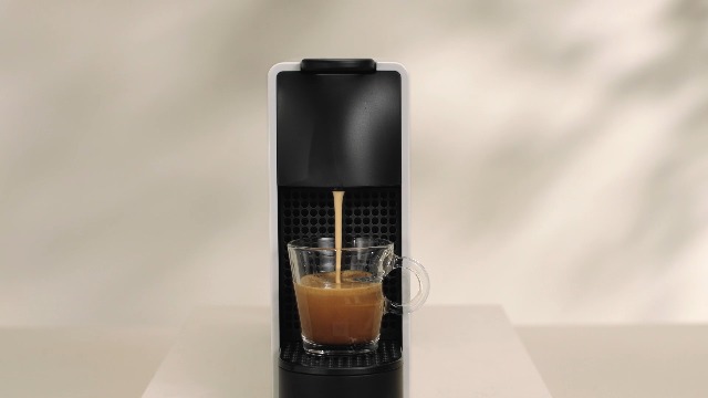 Nespresso Essenza Mini Coffee Machine, Piano Black : Amazon.co.za