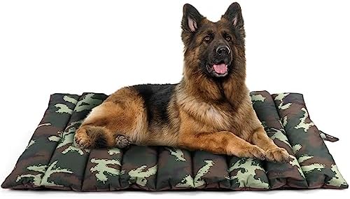 XIAPIA wasserdichte Hundematte Outdoor, Waschbare Hundedecke für Unterwegs | Antistatik, Hygienisch, Faltbares Hundebett, Große Reisedecke für Haustier 110x68 cm (Tarngrün)