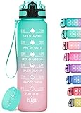 💎【Mantener el Sabor Natural de Fruta o Té】Puede refinar sus bebidas con fruta fresca, cubitos de hielo o bolsitas de té y la botella de bebidas es fácil de limpiar, gracias a la gran abertura y al filtro de frutas. Recomendamos la limpieza manual para asegurar la longevidad de sellos y cerraduras.
