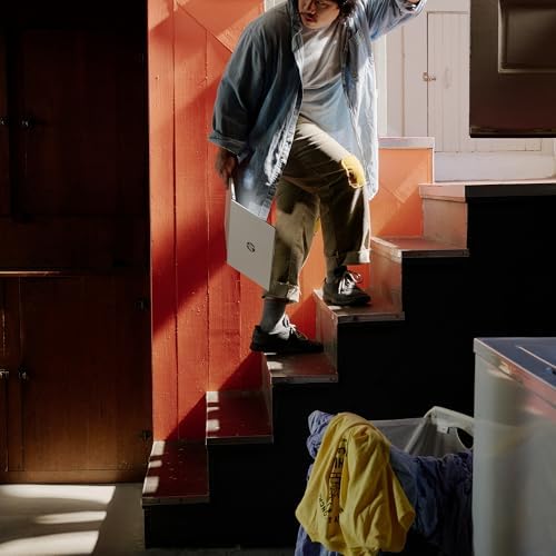 HP 14 inch Laptop, HD Touchscreen Display, AMD Ryzen 5 7520U, 8 GB RAM, 512 GB SSD, AMD Radeon Graphics, Windows 11 Home, Natural Silver, 14-em0499nr