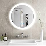 Schutzklasse IP44: Die erste Ziffer steht dabei für den Schutzgrad gegen das Eindringen von Fremdkörpern. Die 4 bedeutet hier, dass die Badspiegel und Elektrogeräte gegen feste Fremdkörper, die größer als 1 Millimeter sind, geschützt werden. Die zweite 4 bezieht sich auf den Schutz gegen Wasser und bedeutet, dass die Badspiegel gegen Spritzwasser geschützt sind. Daher sind unsere Spiegel sehr geeignet für Feuchträume, wie Badezimmer oder WC.