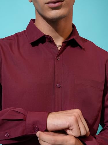 Image of Highlander Men's Solid Slim Fit Shirt
