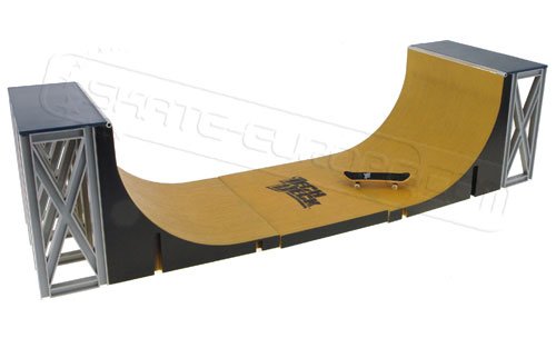 tech deck half pipe