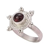 METALL: Dieser elegante Ring besteht aus echtem 925er Sterlingsilber, das anlaufgeschützt und langlebig ist. Das Sterlingsilber ist hypoallergen und somit sicher für Menschen mit empfindlicher Haut.