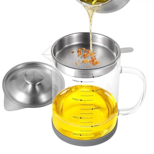 Premium Bacon Grease Saver with Strainer - Large 1.5L Grease Container for Kitchen with Stainless Steel Filter Used Oil Storage & Bacon Drippings Keeper (50oz Borosilicate Glass Non-Slip Base)