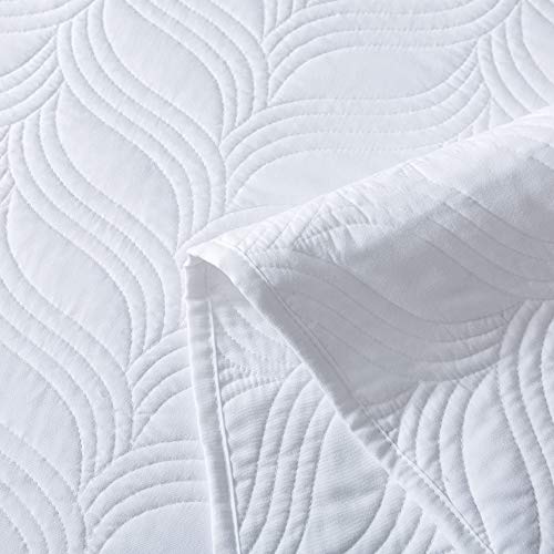 Quilt Set 3 Piece White King Cal King Size New Pattern Bedspread - Soft Microfiber Lightweight Coverlet For All Season (118"X106" Includes 1 Quilt, 2 Shams) #TOP3