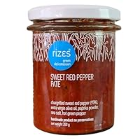 Saveur intense et parfum fumé - Préparé à partir de poivrons rouges doux de Florina, connus pour leur arôme unique et leur goût riche, légèrement fumé. Recette artisanale grecque - Des poivrons grillés, pelés et épépinés à la main, mélangés à de l’hu...